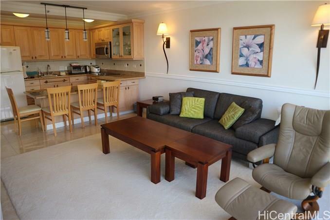 Property Photo:  229 Paoakalani Avenue 3603  HI 96815 