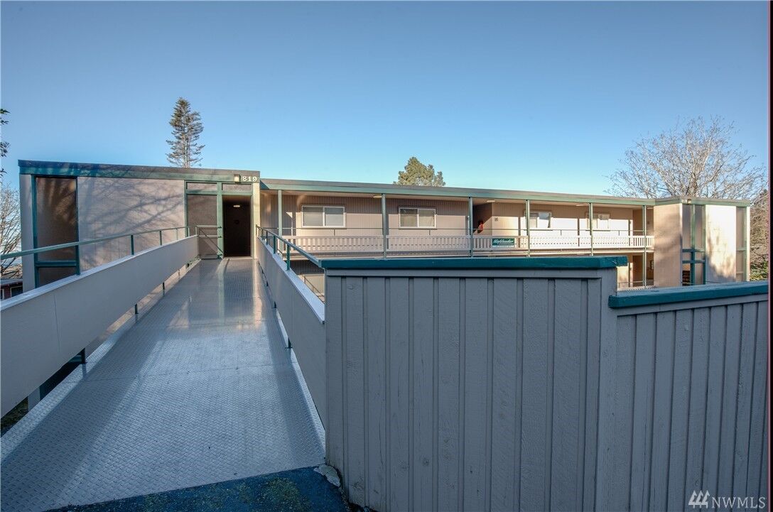 Property Photo:  819 High St 314  WA 98225 