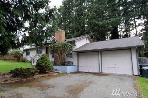 Property Photo:  32801 29th Ave SW  WA 98023 