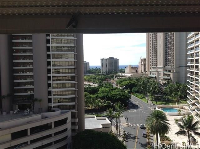 425 Ena Road Aph2  Honolulu HI 96815 photo