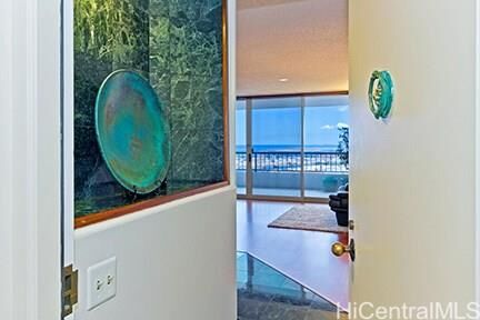 Property Photo:  1212 Nuuanu Avenue Ph 4011  HI 96817 