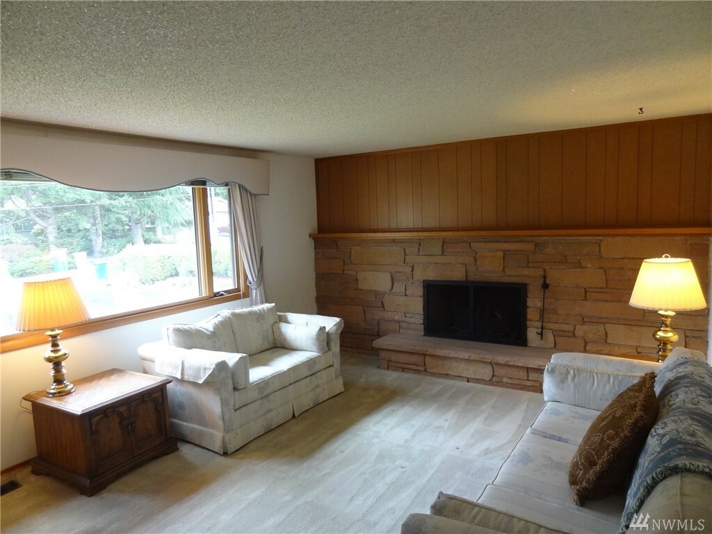 Property Photo: 26218 144th Ave SE WA 98042