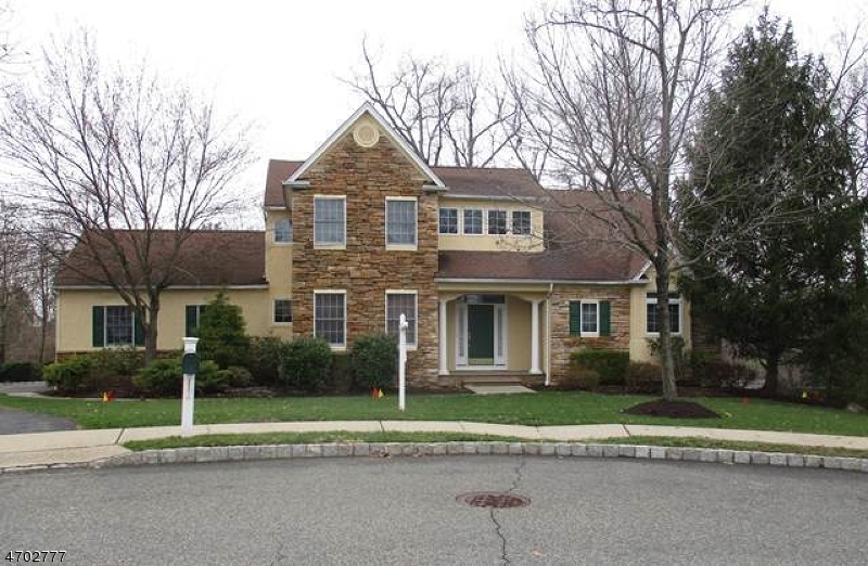 Property Photo:  14 Rappleye Ct  NJ 07052 