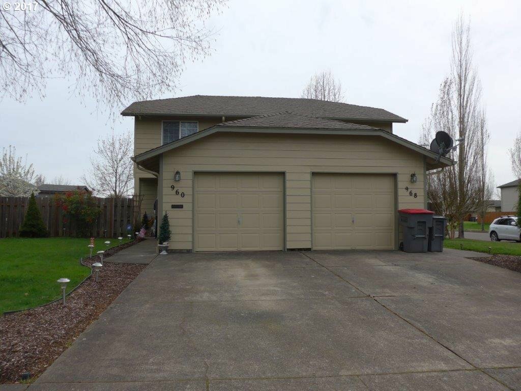 960 SW Myrtle Ct  McMinnville OR 97128 photo