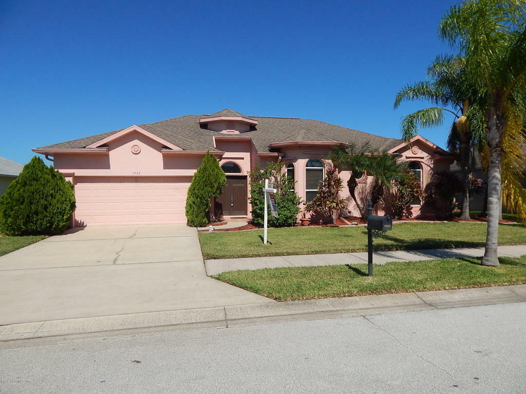 Property Photo:  1922 Laramie Circle  FL 32940 