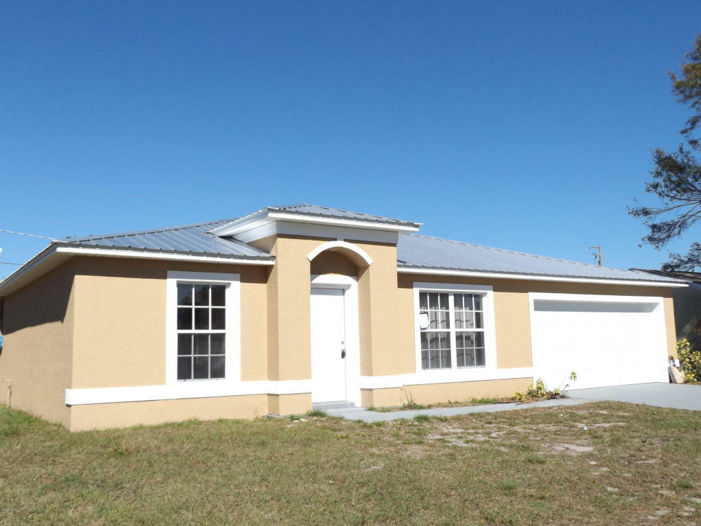 Property Photo:  1040 Galleon Street  FL 32927 