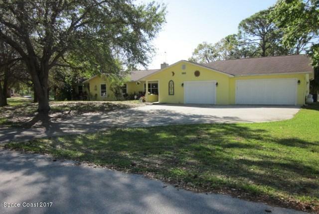 Property Photo:  1835 Dee Drive  FL 32953 