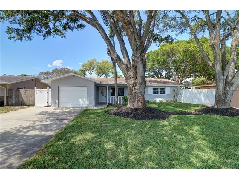 Property Photo:  820 13th Avenue SW  FL 33770 