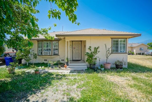 Property Photo:  9422 Lime Avenue  CA 92335 