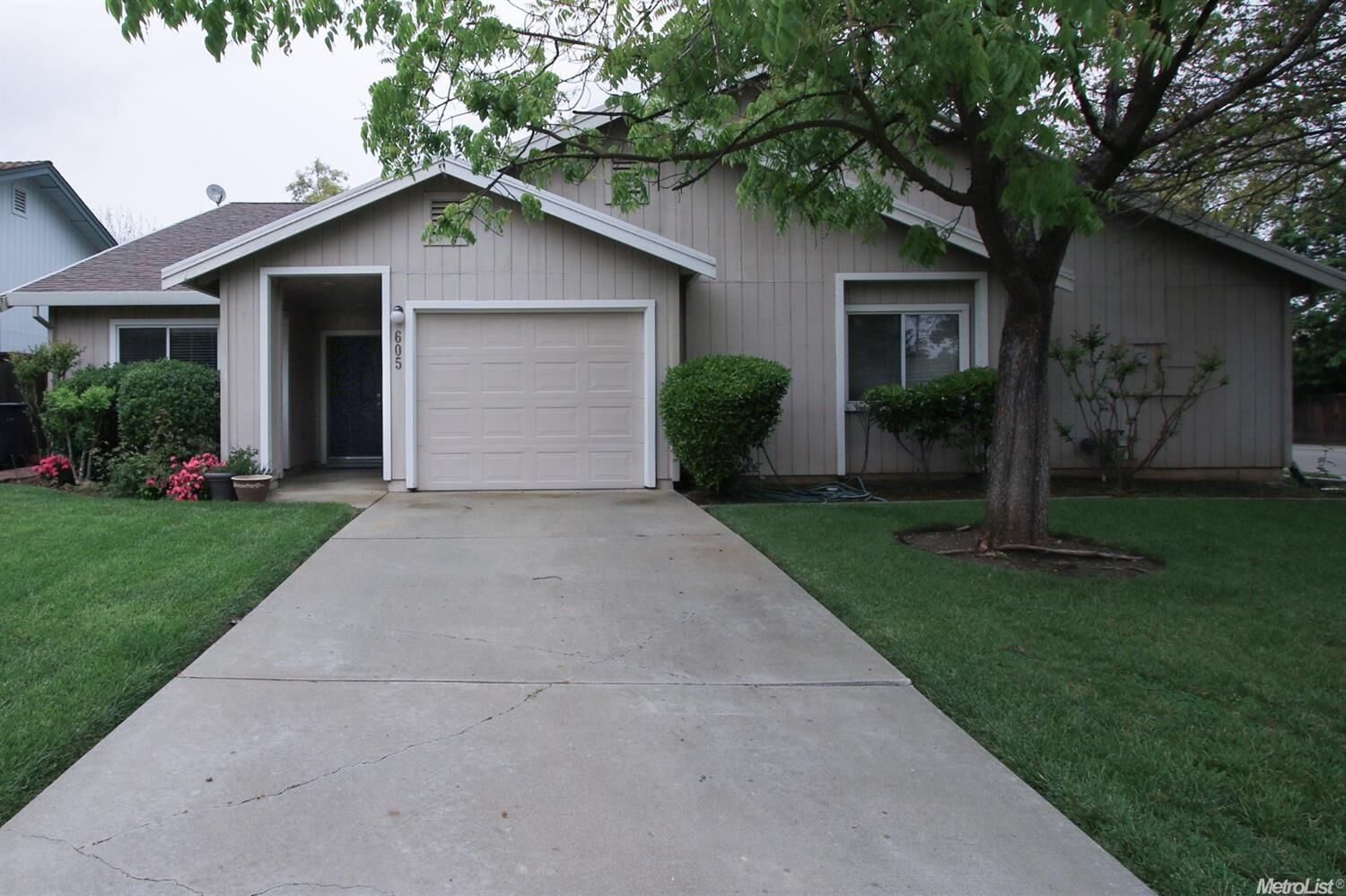 Property Photo:  605 Waxwing Place  CA 95616 