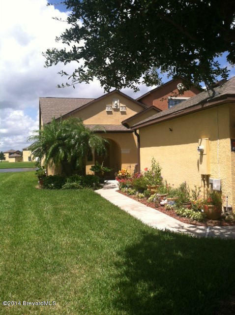 Property Photo:  835 Luminary Circle 106  FL 32901 