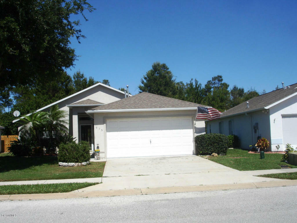 Property Photo:  975 NE Pine Creek Circle  FL 32905 