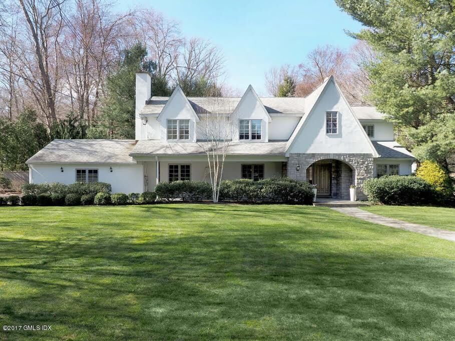 Property Photo:  75 W Glen Drive  CT 06902 