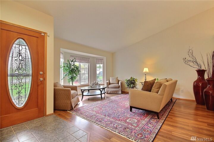 Property Photo: 22734 SE 264th Place WA 98038