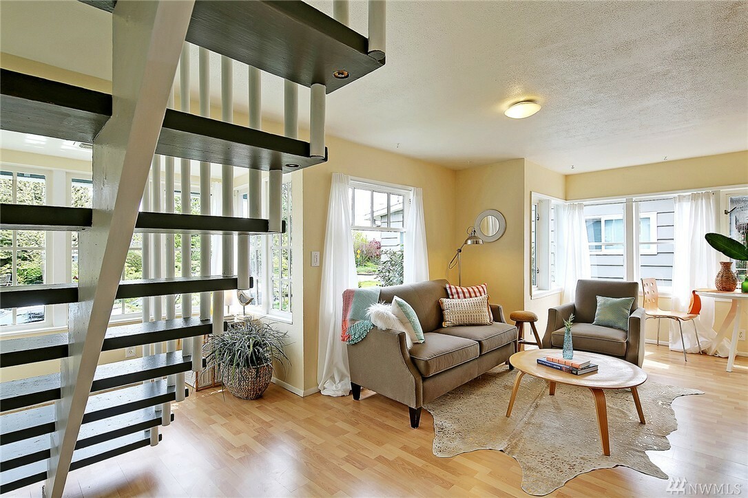 Property Photo:  5109 Keystone Place N  WA 98103 