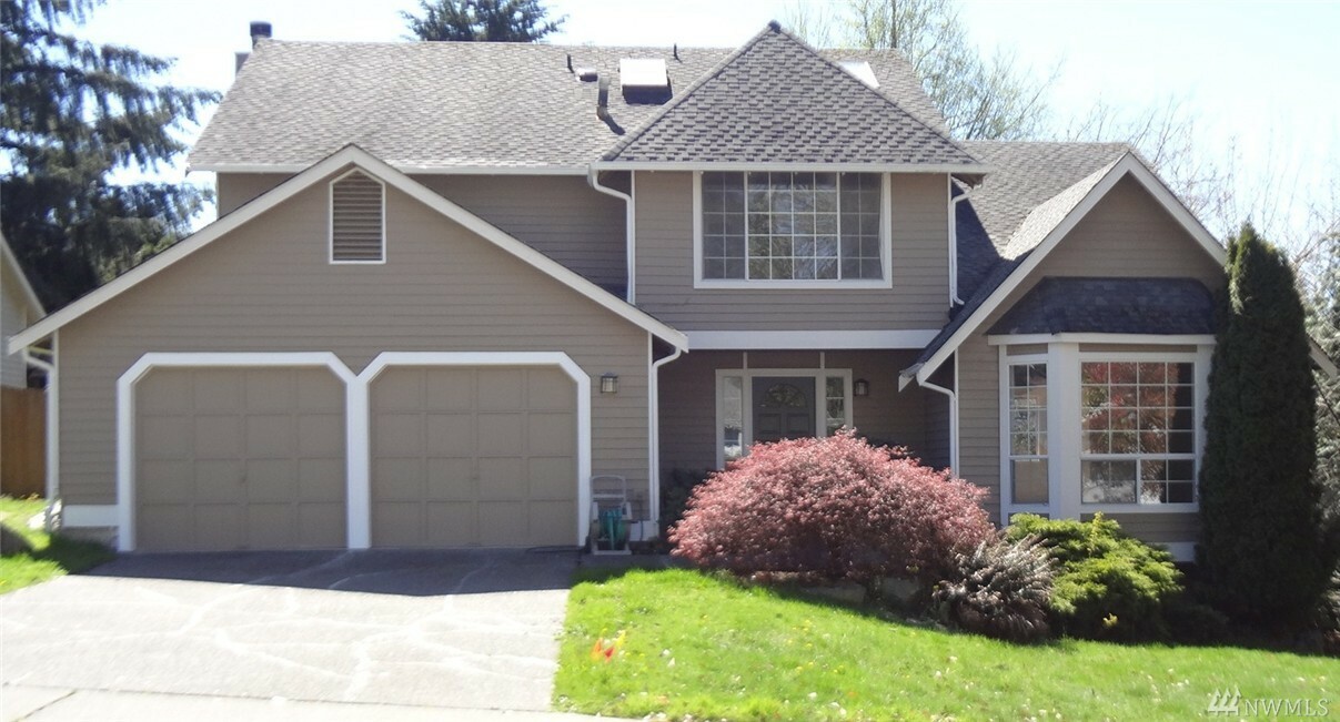 Property Photo:  13339 SE 197th St  WA 98058 