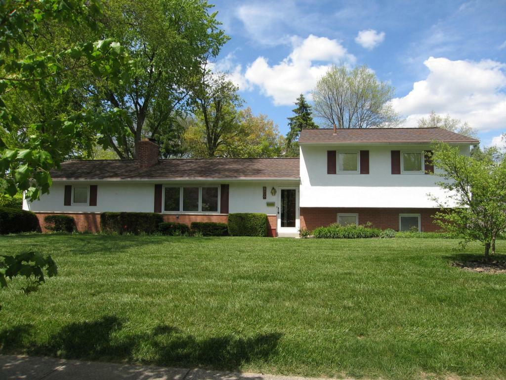 Property Photo: 2400 Buckley Road OH 43220