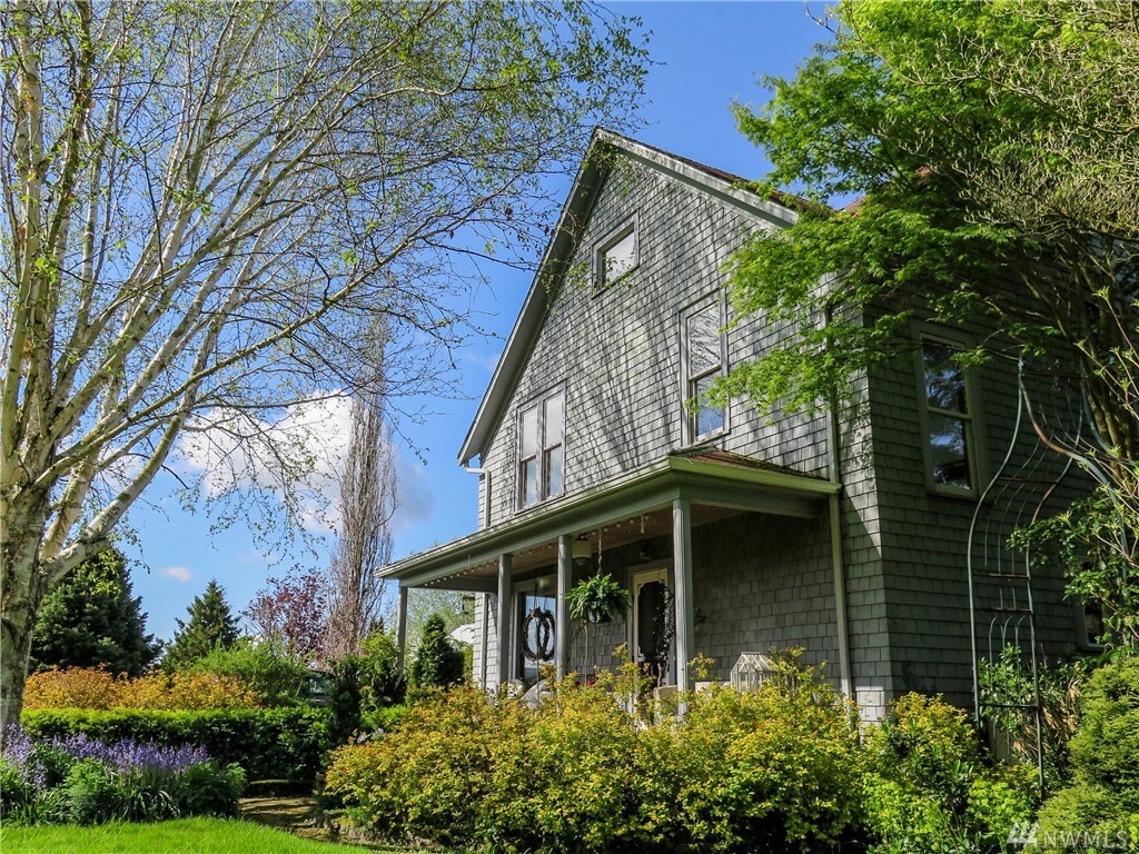 Property Photo: 20742 Skagit City Rd WA 98273