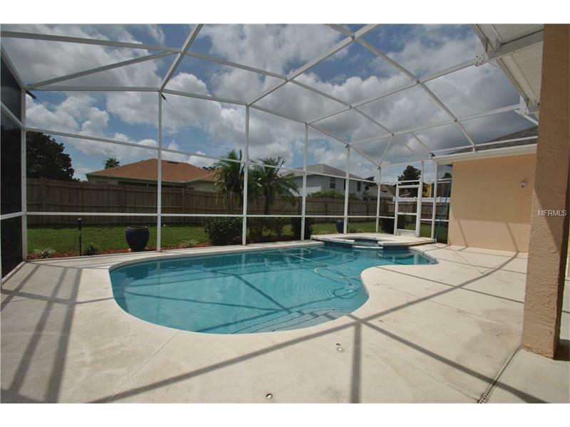 Property Photo:  7824 Fernleaf Drive  FL 32836 