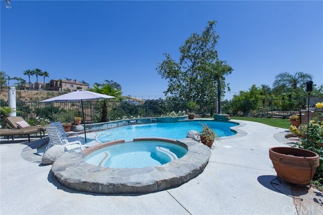 Property Photo:  2 Alamitos  CA 92610 