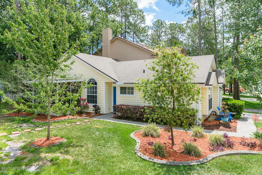 Property Photo: 8181 Loch Avon Court 3 FL 32244