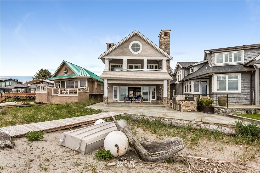 Property Photo:  5744 Mutiny Bay Road  WA 98249 