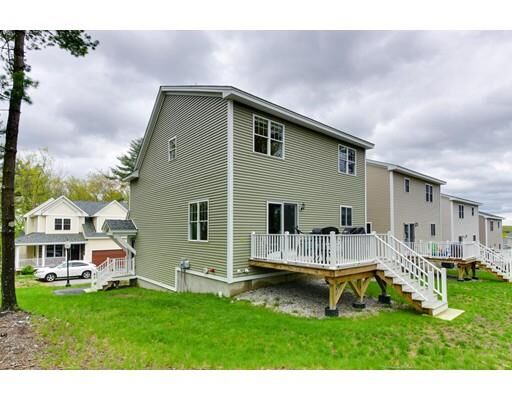 Property Photo:  8 Comanche Terrace 8  MA 01886 