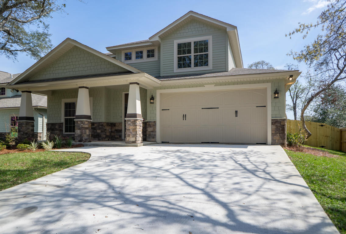 Property Photo: 526 Cove Drive FL 32547