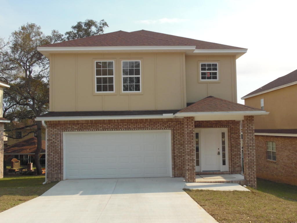 Property Photo: 329 Nathey Avenue FL 32578
