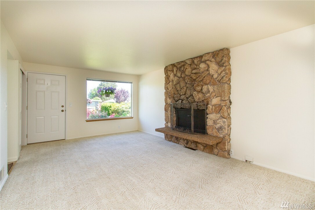 Property Photo: 5318 N 44th St WA 98407
