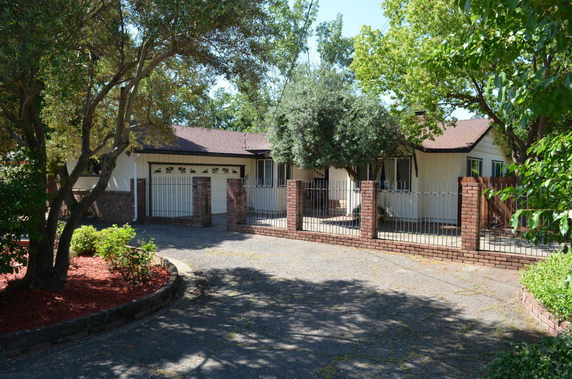 Property Photo:  828 Loma Vista Drive  CA 96002 