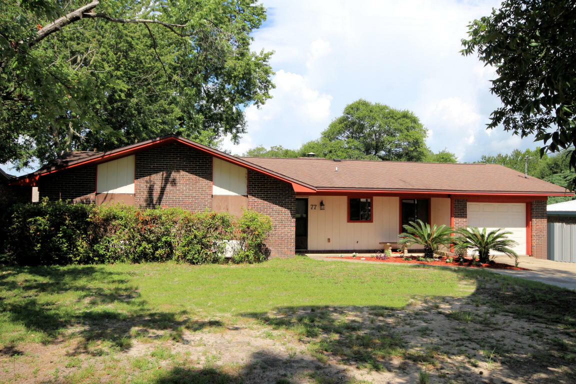 Property Photo: 77 11th Street FL 32579