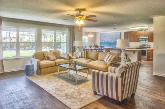 Property Photo: 3148 Partridge Drive FL 32539