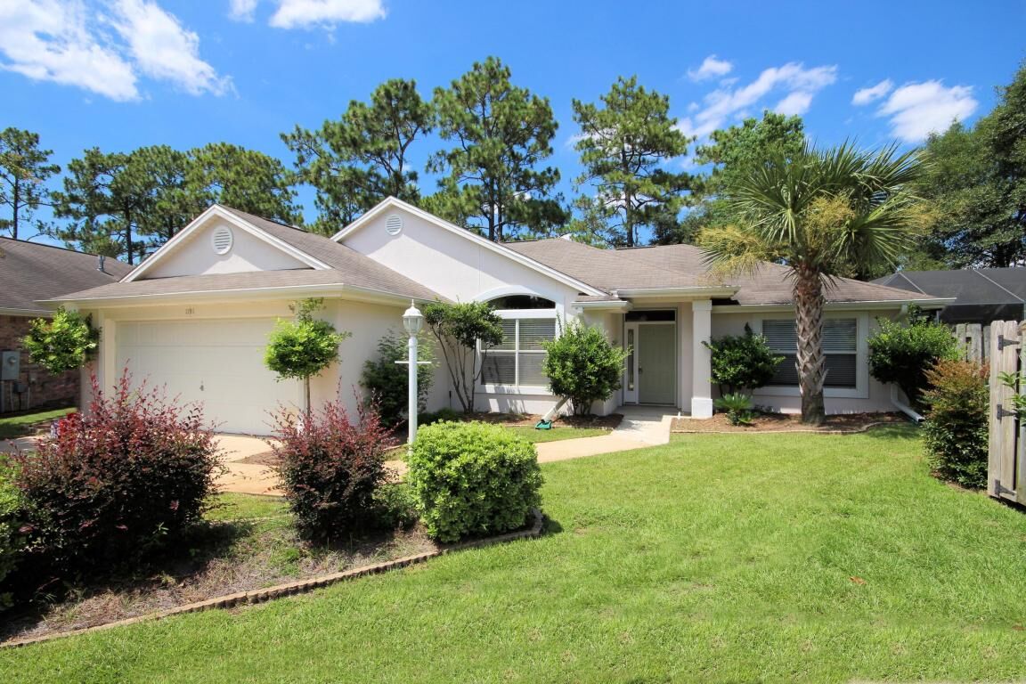 Property Photo:  1191 Jamescross Court  FL 32547 