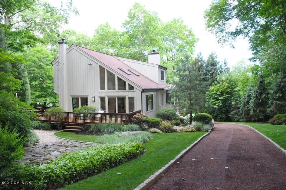 Property Photo:  60 Apple Tree Lane  CT 06905 