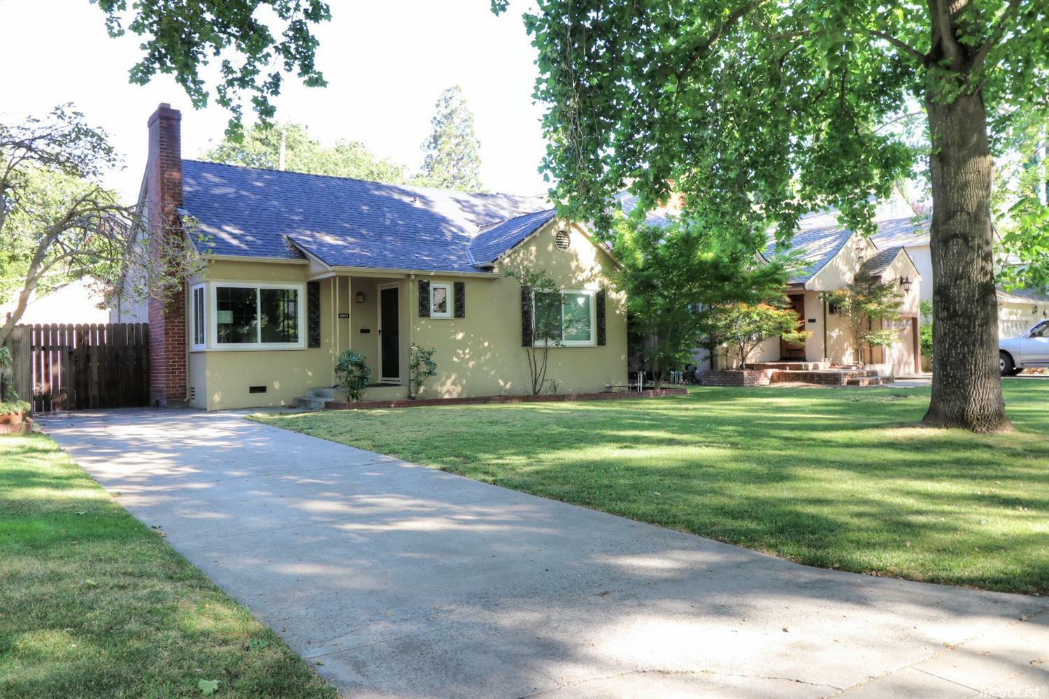 Property Photo: 2575 Land Park Drive CA 95818