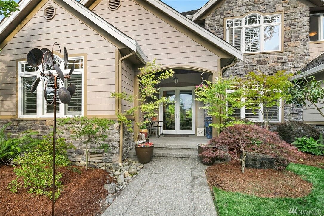 Property Photo:  33410 135th Place SE  WA 98092 