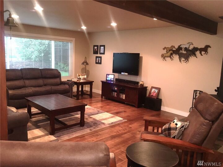 Property Photo: 3429 Clearbrook Rd WA 98295