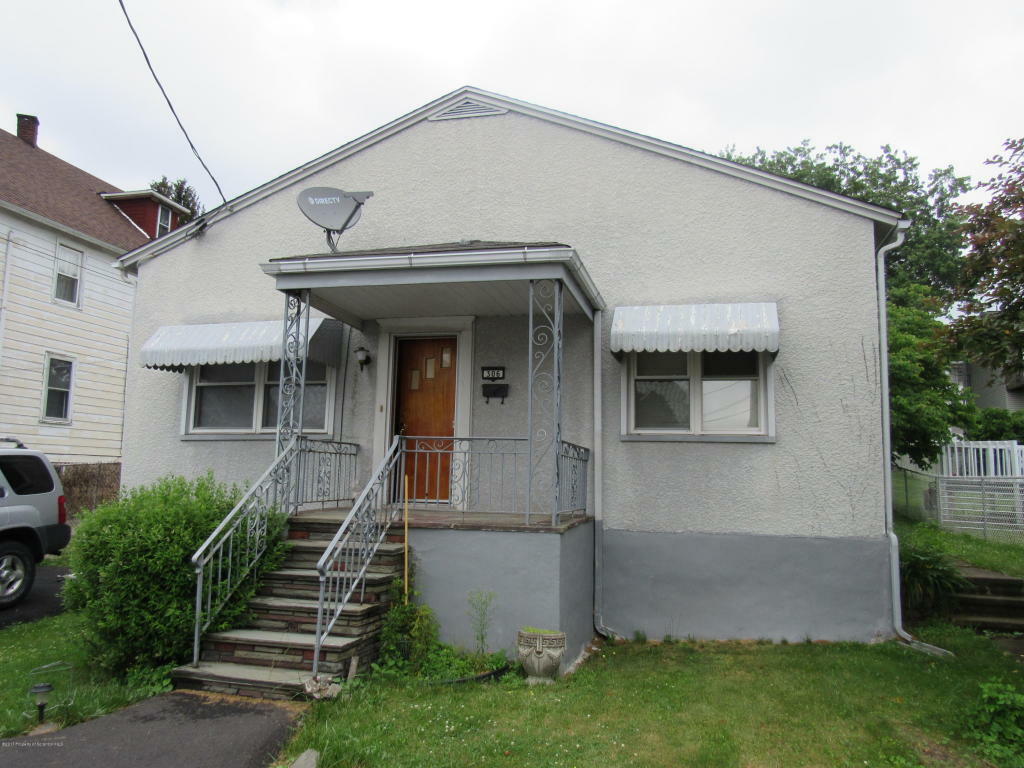 Property Photo:  306 Willow Street  PA 18512 