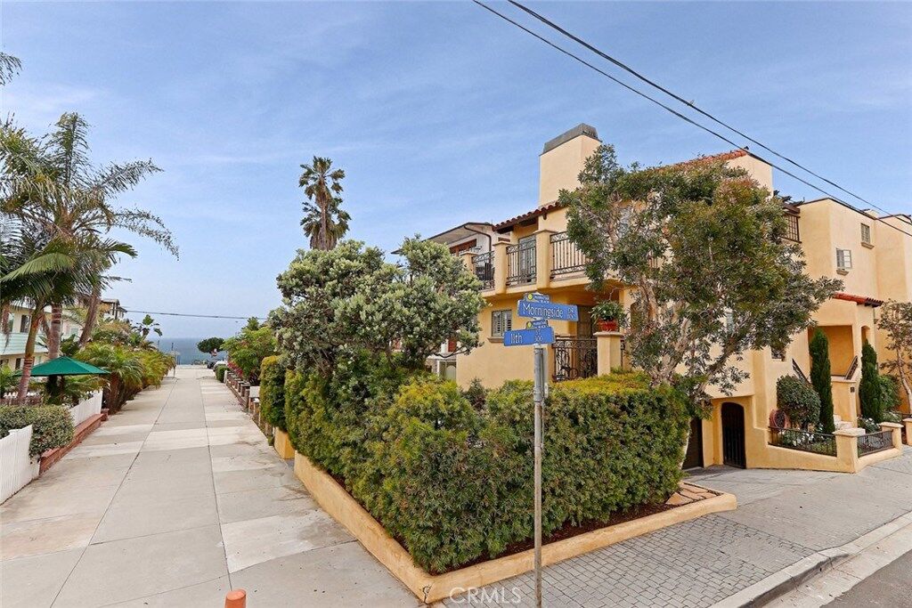Property Photo:  333 11th Street  CA 90266 