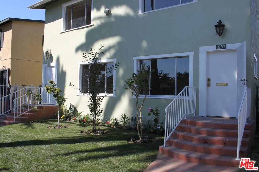 Property Photo:  1657 W 38th Pl  CA 90062 