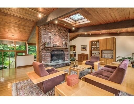 Property Photo: 118 Nowell Farme Rd MA 01741