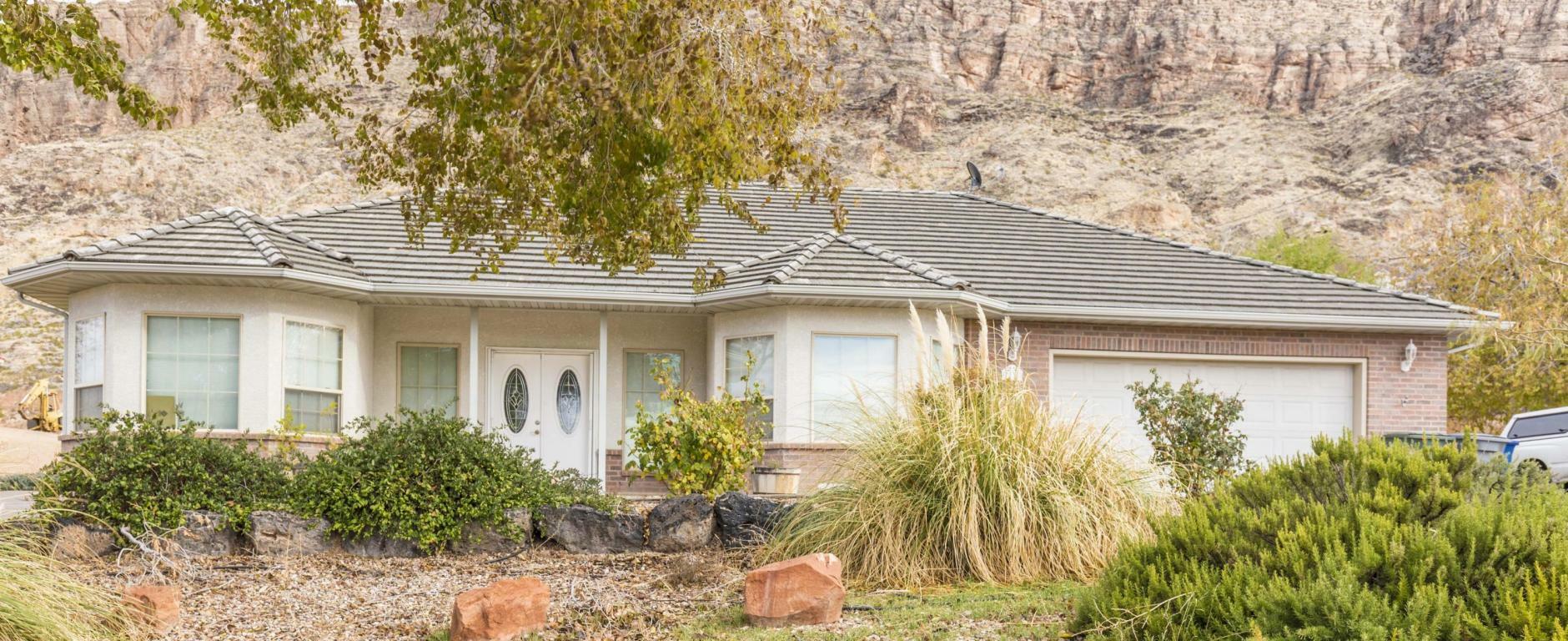 Property Photo:  1275 S 180 West  UT 84737 