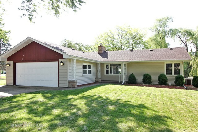 Property Photo: 5403 May Avenue IL 60071