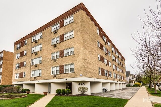 Property Photo: 445 Sherman Avenue 402 IL 60202