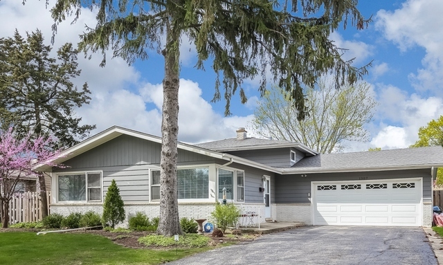 Property Photo:  1307 Prairie Avenue  IL 60187 