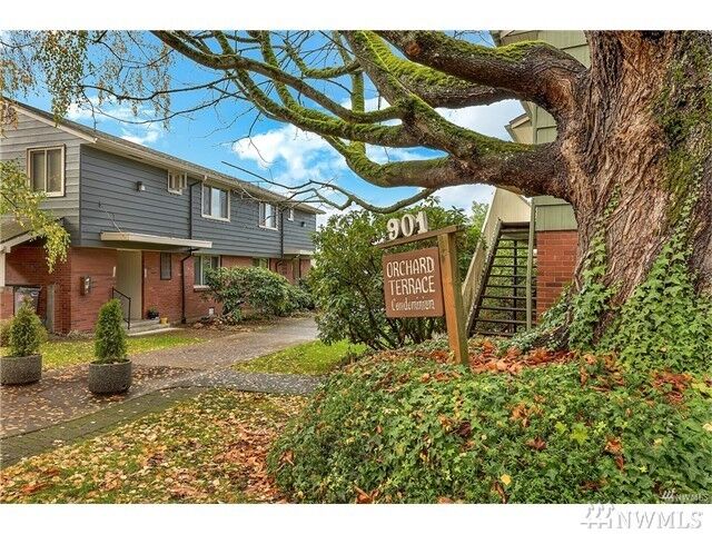 Property Photo: 901 N Forest St 123 WA 98225
