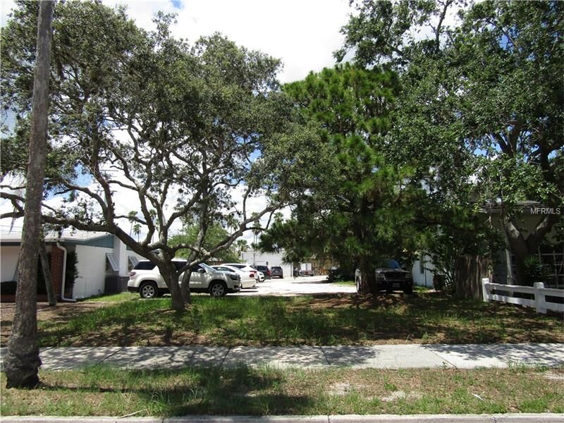 Property Photo:  332 Miami Avenue W  FL 34285 