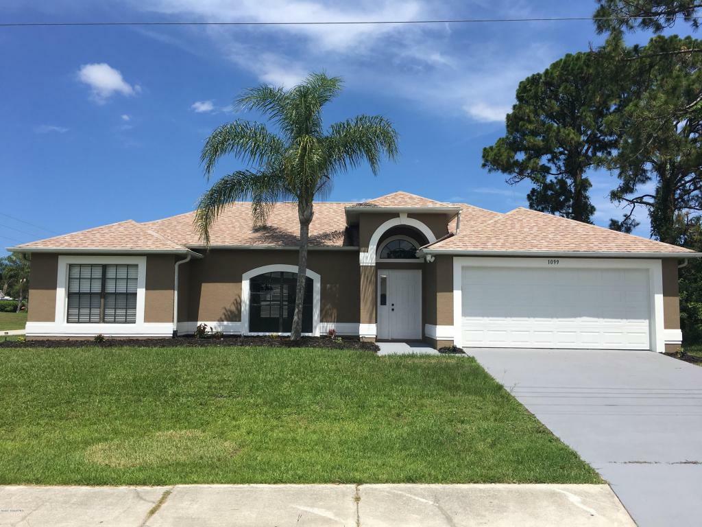 Property Photo:  1099 Glendale Avenue NW  FL 32907 