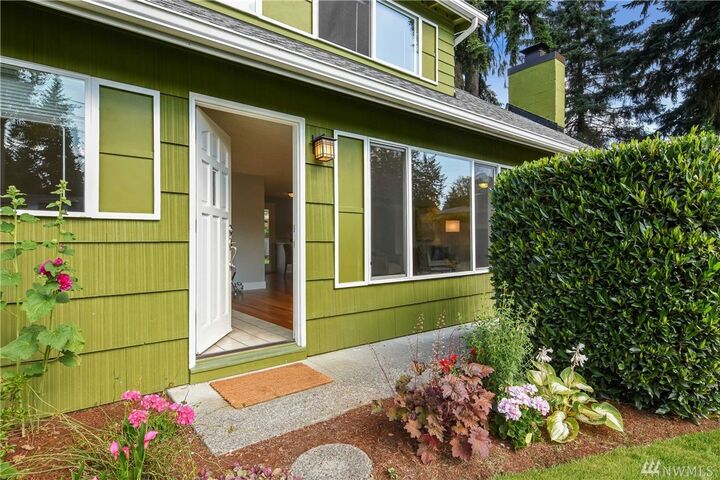 Property Photo:  16029 123rd Place SE  WA 98058 